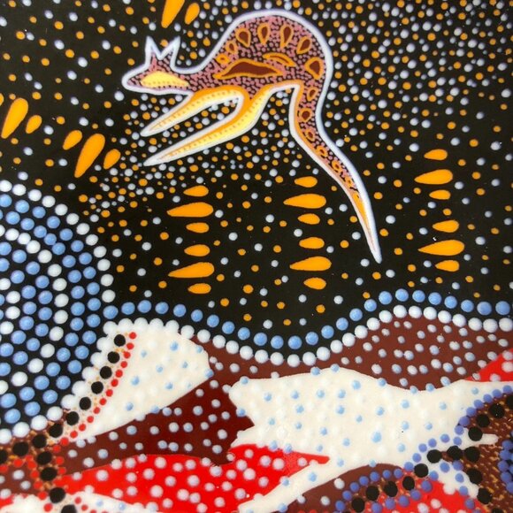 Australian Aboriginal Art Kangaroo Porcelain Plate Ron Potter Tobwabba Australia - Picture 7 of 10
